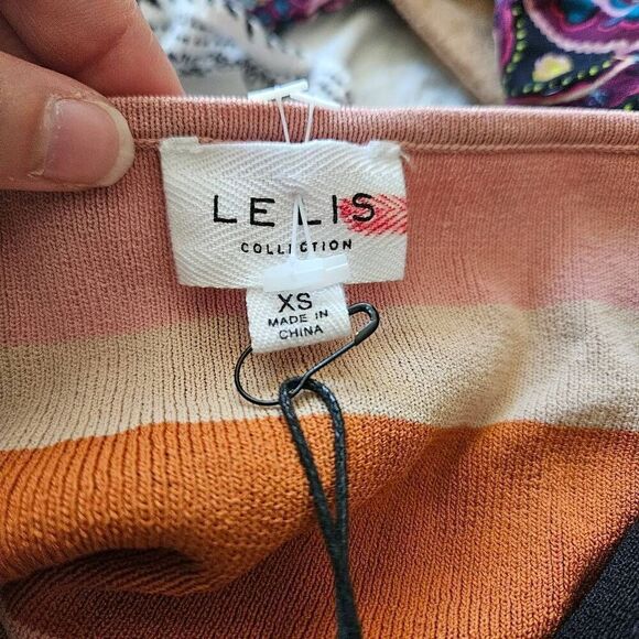 NWT Le Lis Striped Crop Top - Picture 5 of 7
